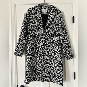 Carolina Belle Women’s Black and White Leopard Print Coat Size Small